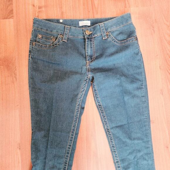 RED VALENTINO DESIGNER JEANS WITH ACCENT BOW TAG SIZE 31 WAIST - Picture 6 of 6
